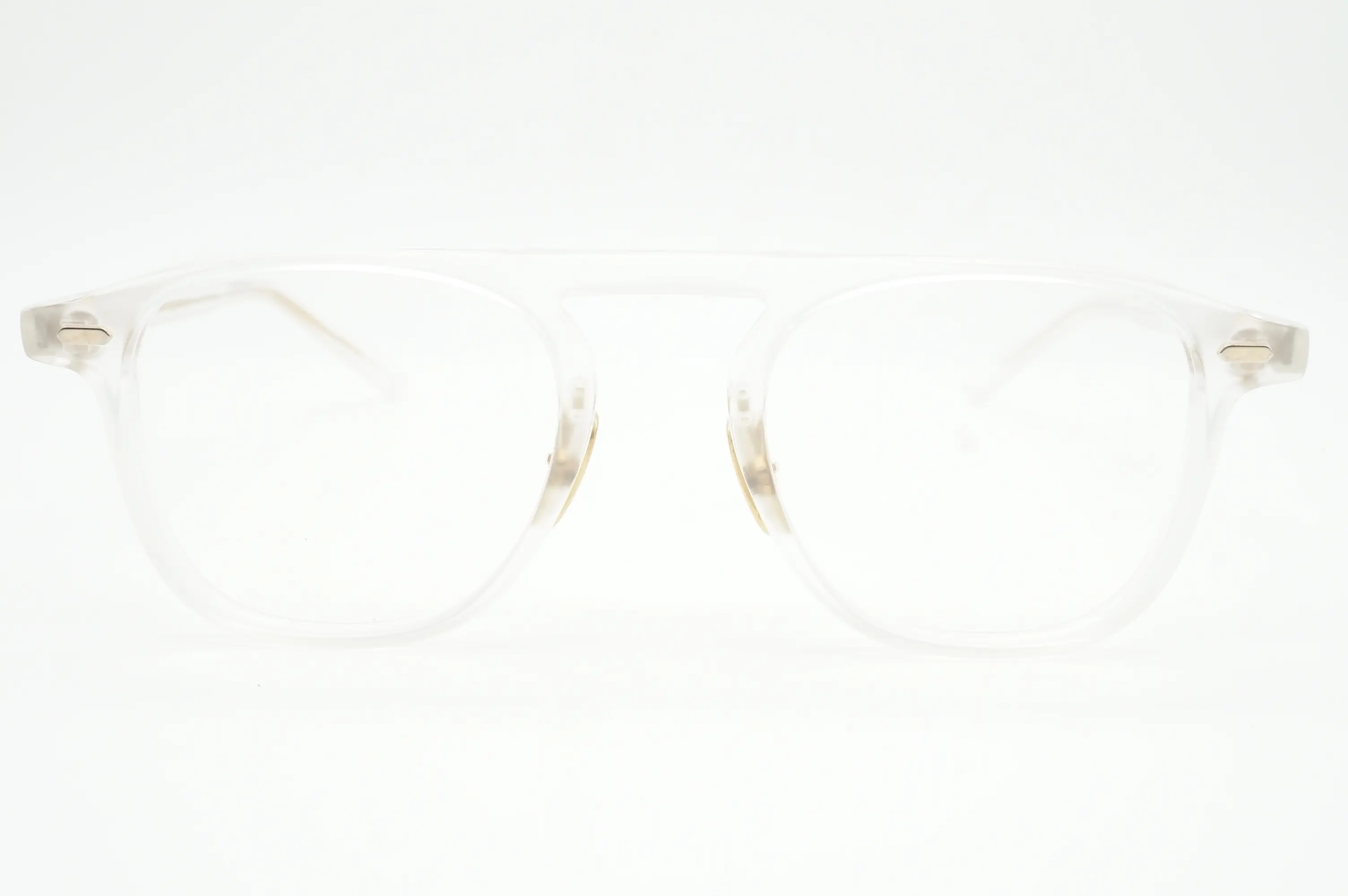 オリバーゴールドスミス re conference クリアフレーム メガネ紹介日記