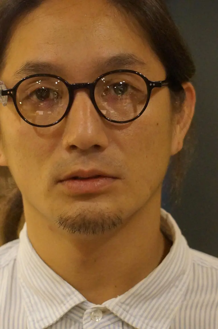 メガネ男子 & メガネ女子 」メガネ着用写真のご紹介 