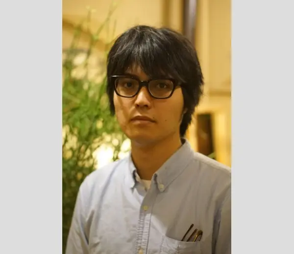 メガネ男子 & メガネ女子 」メガネ着用写真のご紹介