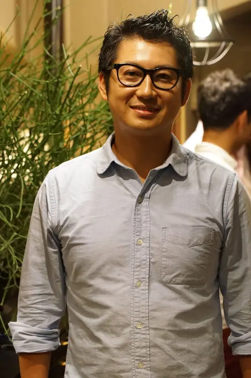 メガネ男子 & メガネ女子 」メガネ着用写真のご紹介