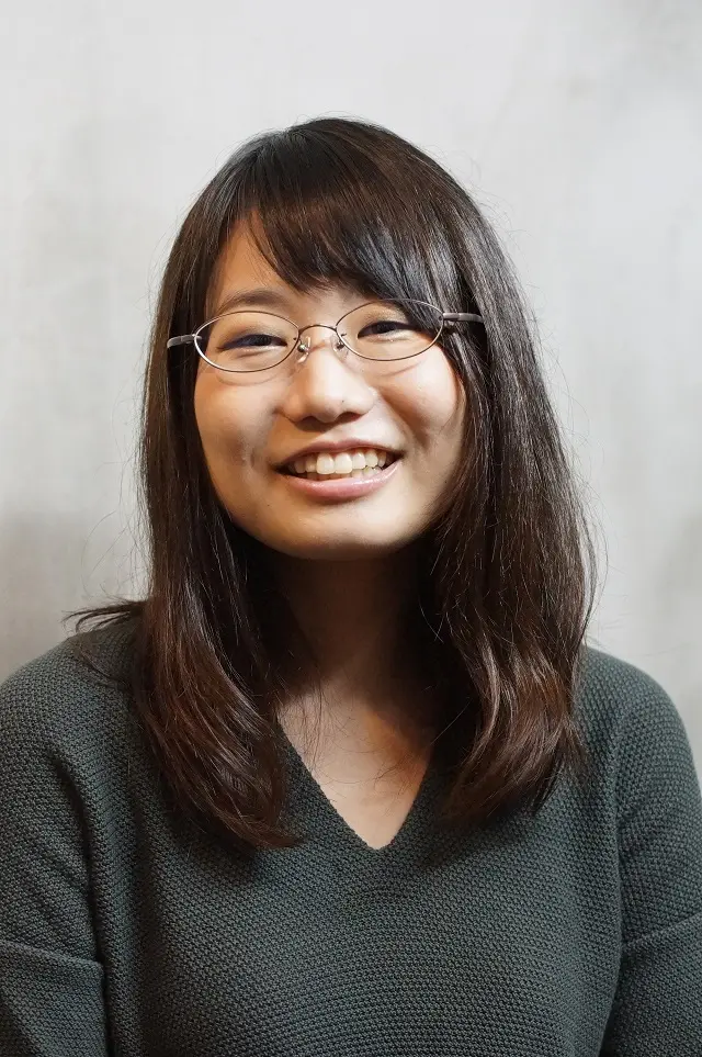 メガネ男子 & メガネ女子 」メガネ着用写真のご紹介