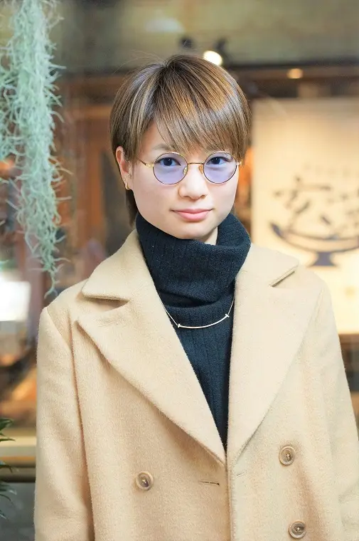 メガネ男子 & メガネ女子 」メガネ着用写真のご紹介