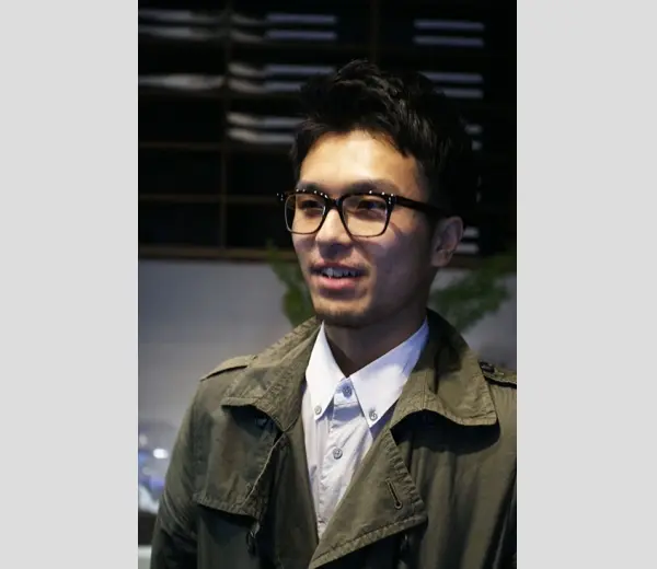 メガネ男子 メガネ女子 メガネ着用写真のご紹介