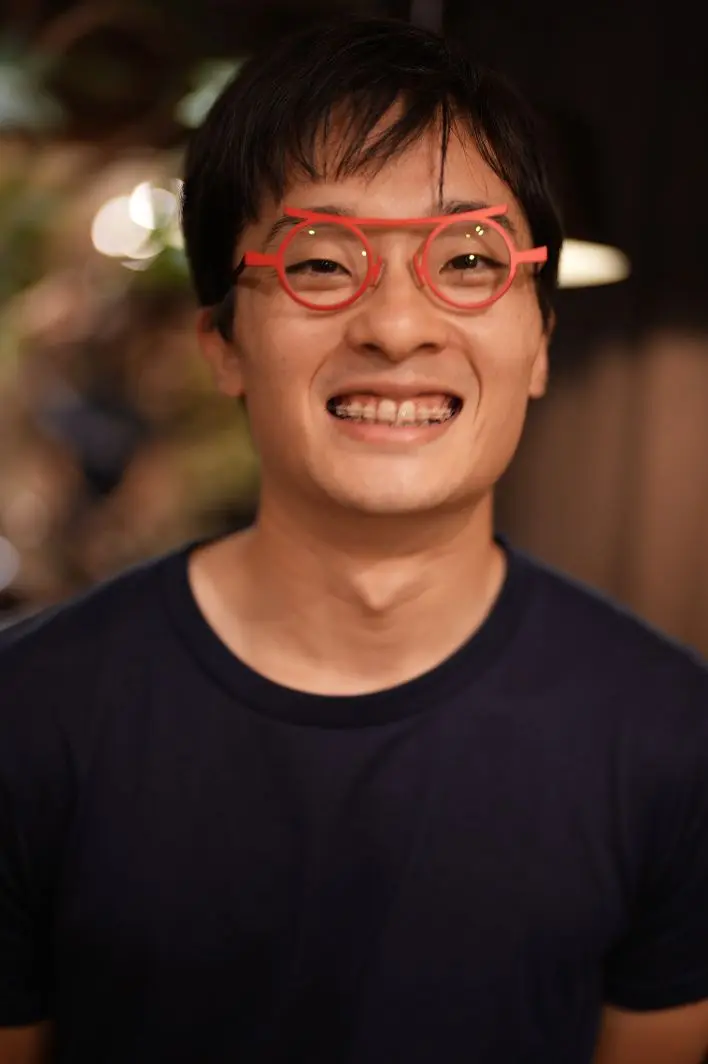 メガネ男子 & メガネ女子 」メガネ着用写真のご紹介