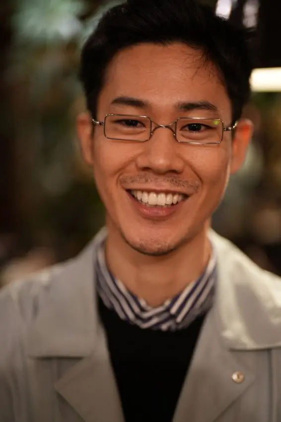 メガネ男子 & メガネ女子 」メガネ着用写真のご紹介