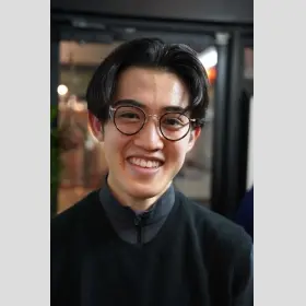 メガネ男子 & メガネ女子 」メガネ着用写真のご紹介