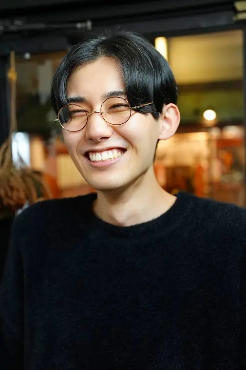 メガネ男子 & メガネ女子 」メガネ着用写真のご紹介