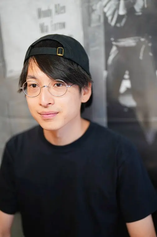 メガネ男子 & メガネ女子 」メガネ着用写真のご紹介