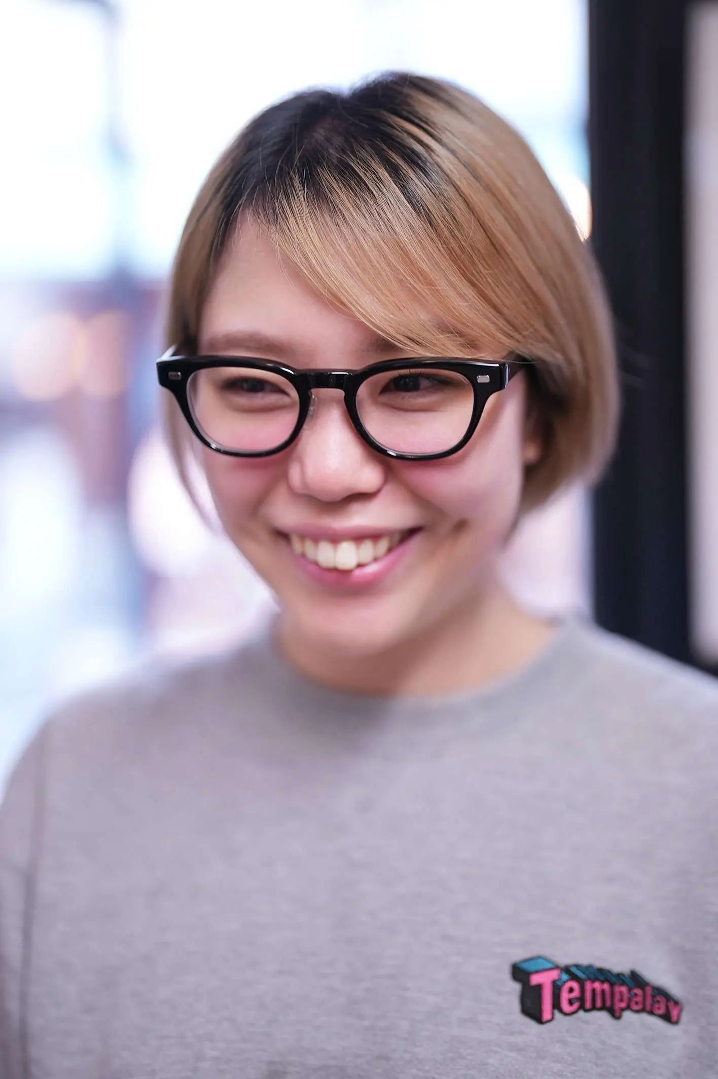 【PUBLIC BEACON】パブリックビーコン メガネ OH MY GIRL着用 メガネ男子 & メガネ女子 」メガネ着用写真のご紹介