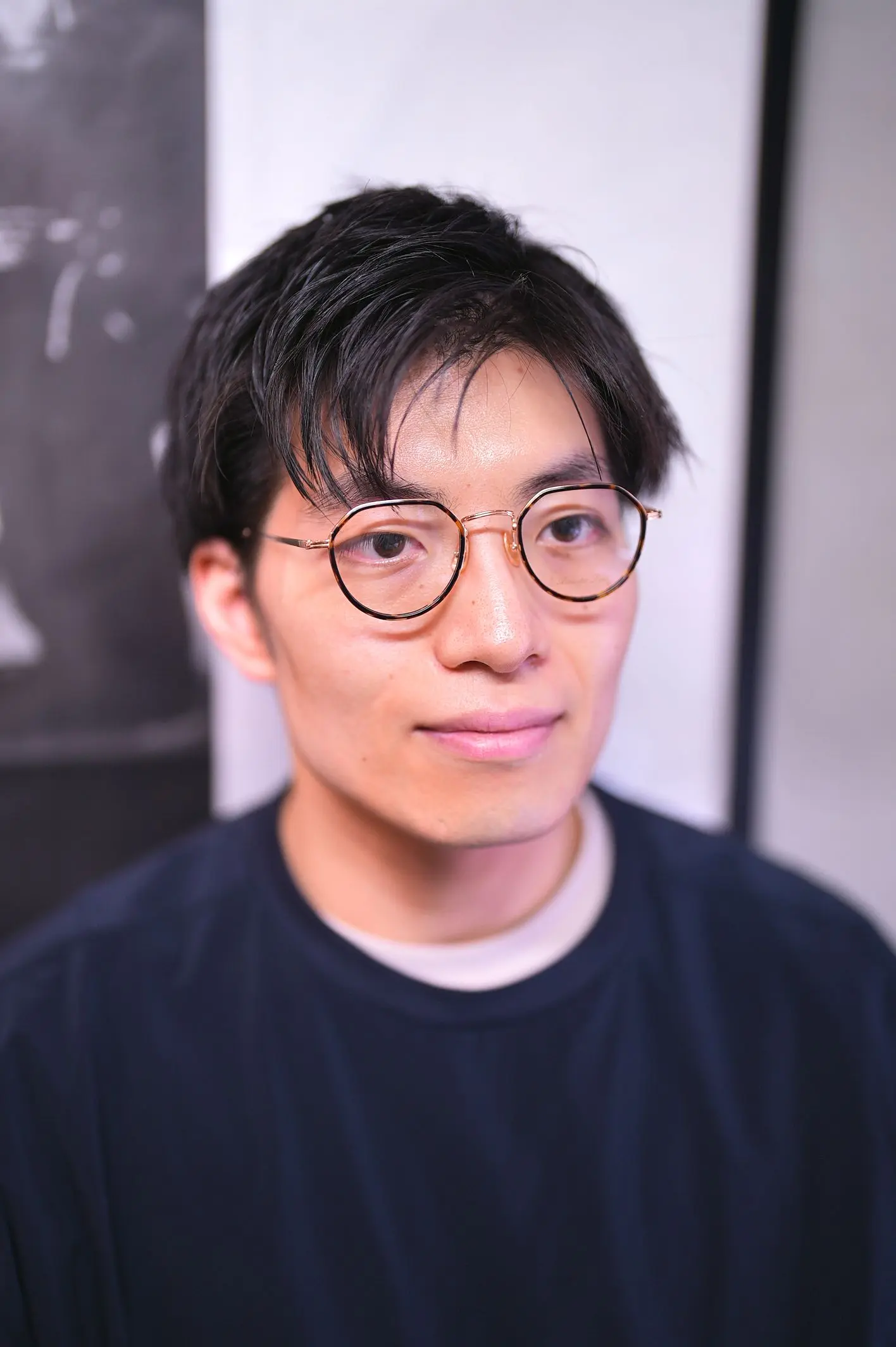 座る女　ブロンズ　銘有(読めず) Yahoo!オークション - 金属工芸 ブロンズ像 女性像 銅像 bronze