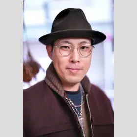 メガネ男子 & メガネ女子 」メガネ着用写真のご紹介