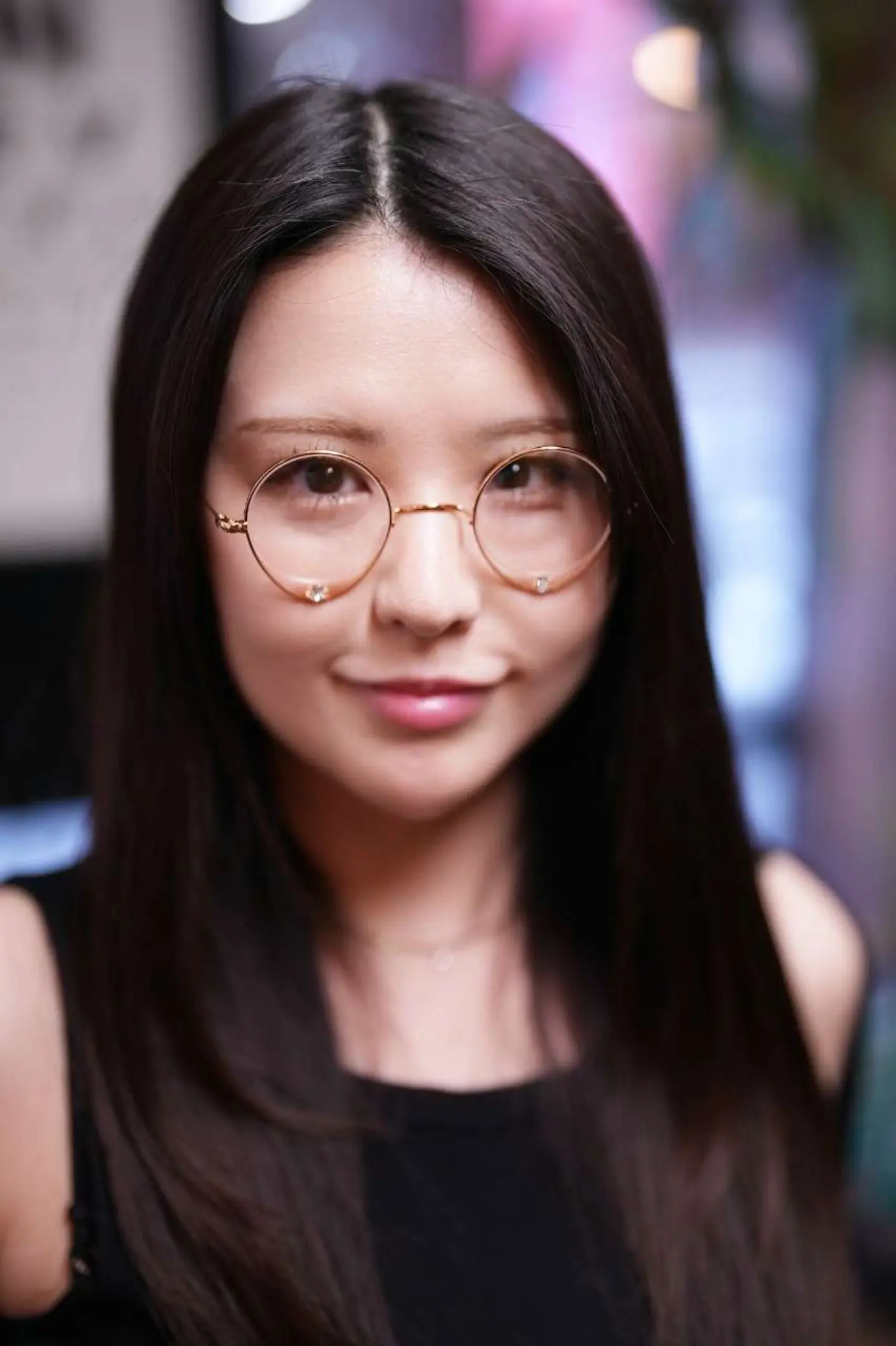 メガネ男子 & メガネ女子 」メガネ着用写真のご紹介