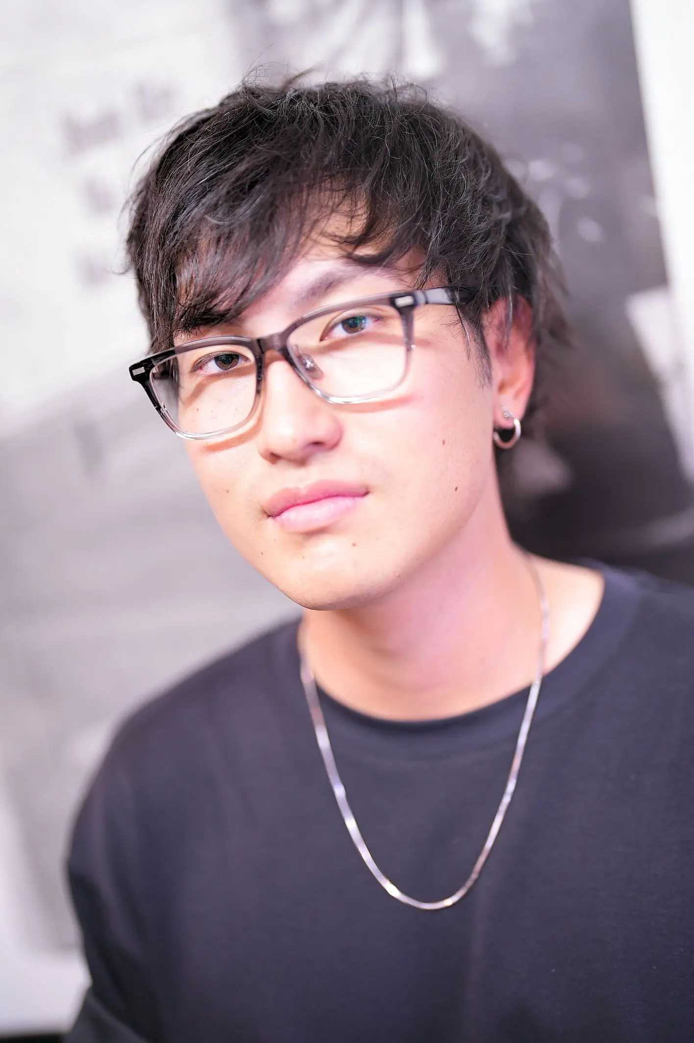 メガネ男子 & メガネ女子 」メガネ着用写真のご紹介 