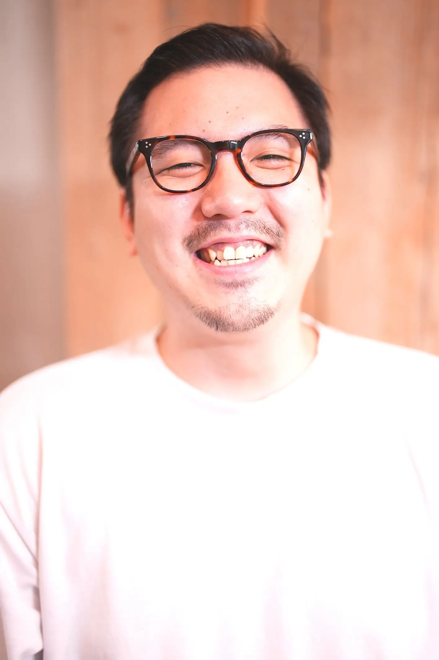 メガネ男子 & メガネ女子 」メガネ着用写真のご紹介 