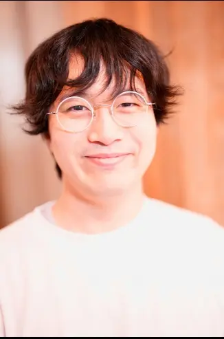 メガネ男子,メガネ女子,メガネ着用写真,メガネ着画｜『誠眼鏡
