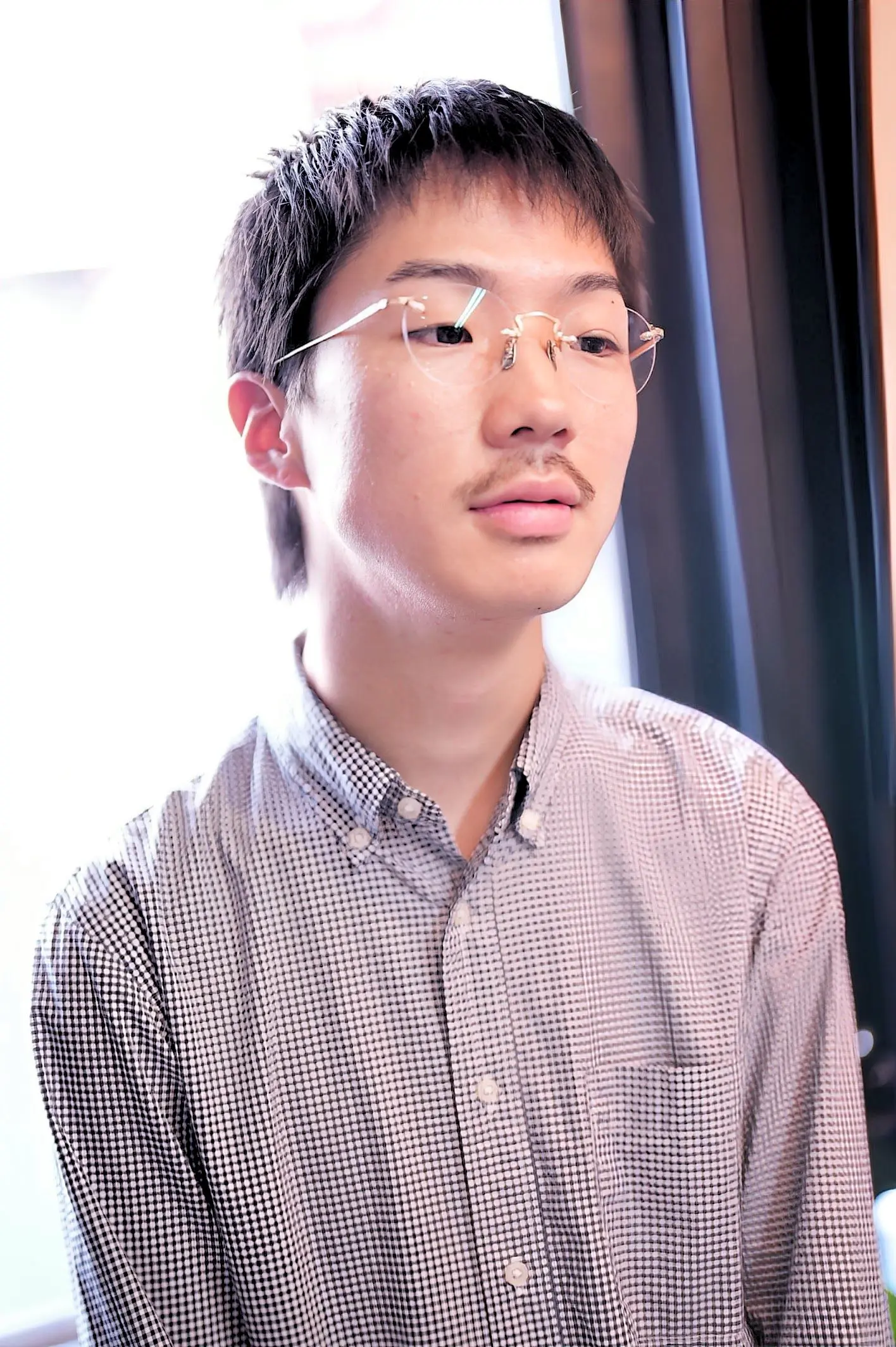 メガネ男子 & メガネ女子 」メガネ着用写真のご紹介