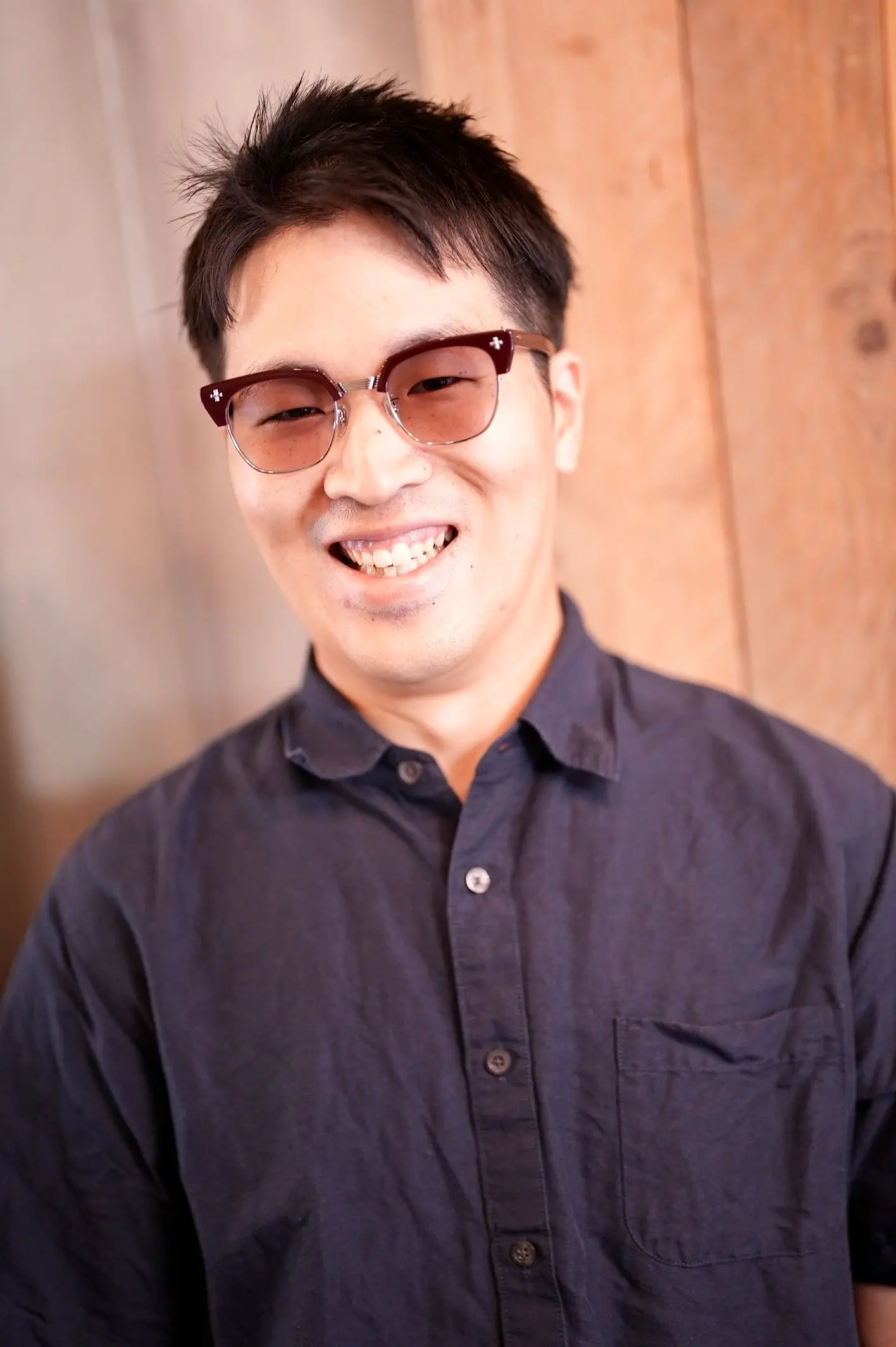 メガネ男子 & メガネ女子 」メガネ着用写真のご紹介