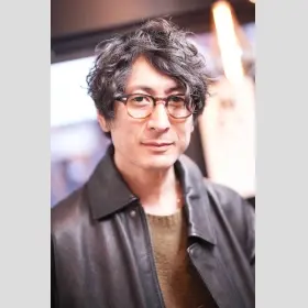 メガネ男子 & メガネ女子 」メガネ着用写真のご紹介