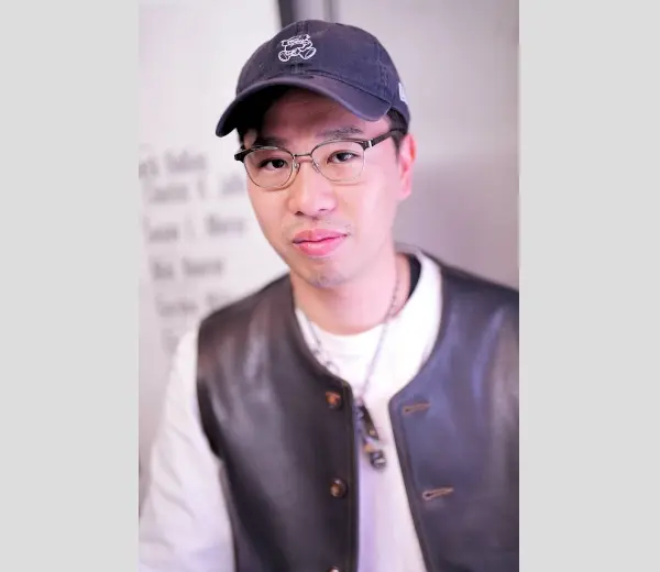 ★お客様ご紹介5556　W様　◆レイジャー ソサエティー　LEISURE SOCIETY - STANFORD SLV/BRN 12KGP  SLV/BRN　◆HOYA 度無し調光 SUNTECHグレー