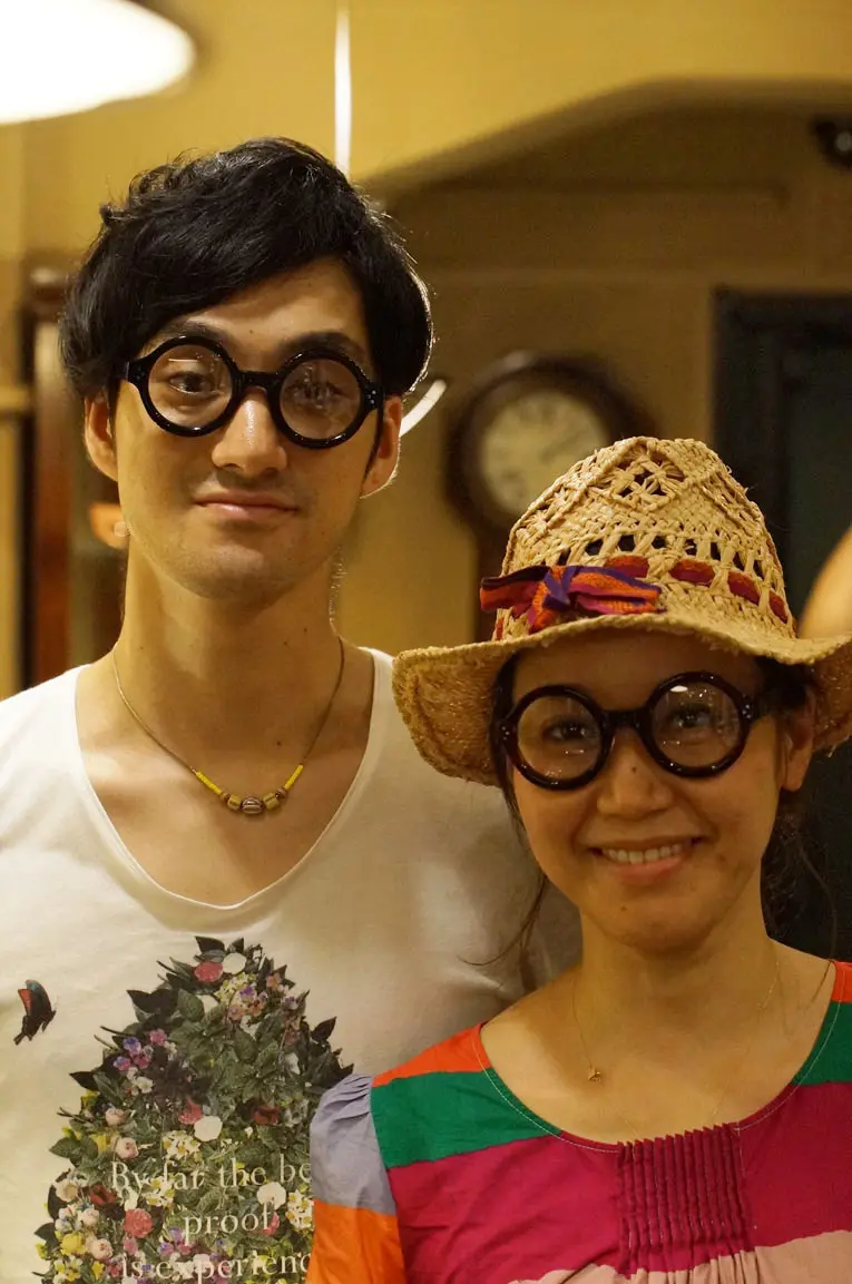 メガネ男子 & メガネ女子 」メガネ着用写真のご紹介