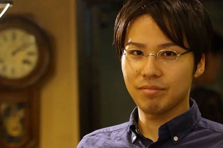 メガネ男子 & メガネ女子 」メガネ着用写真のご紹介