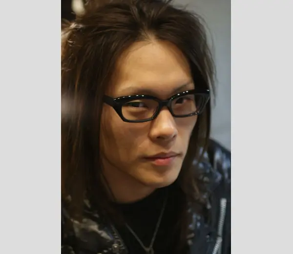 メガネ男子 & メガネ女子 」メガネ着用写真のご紹介