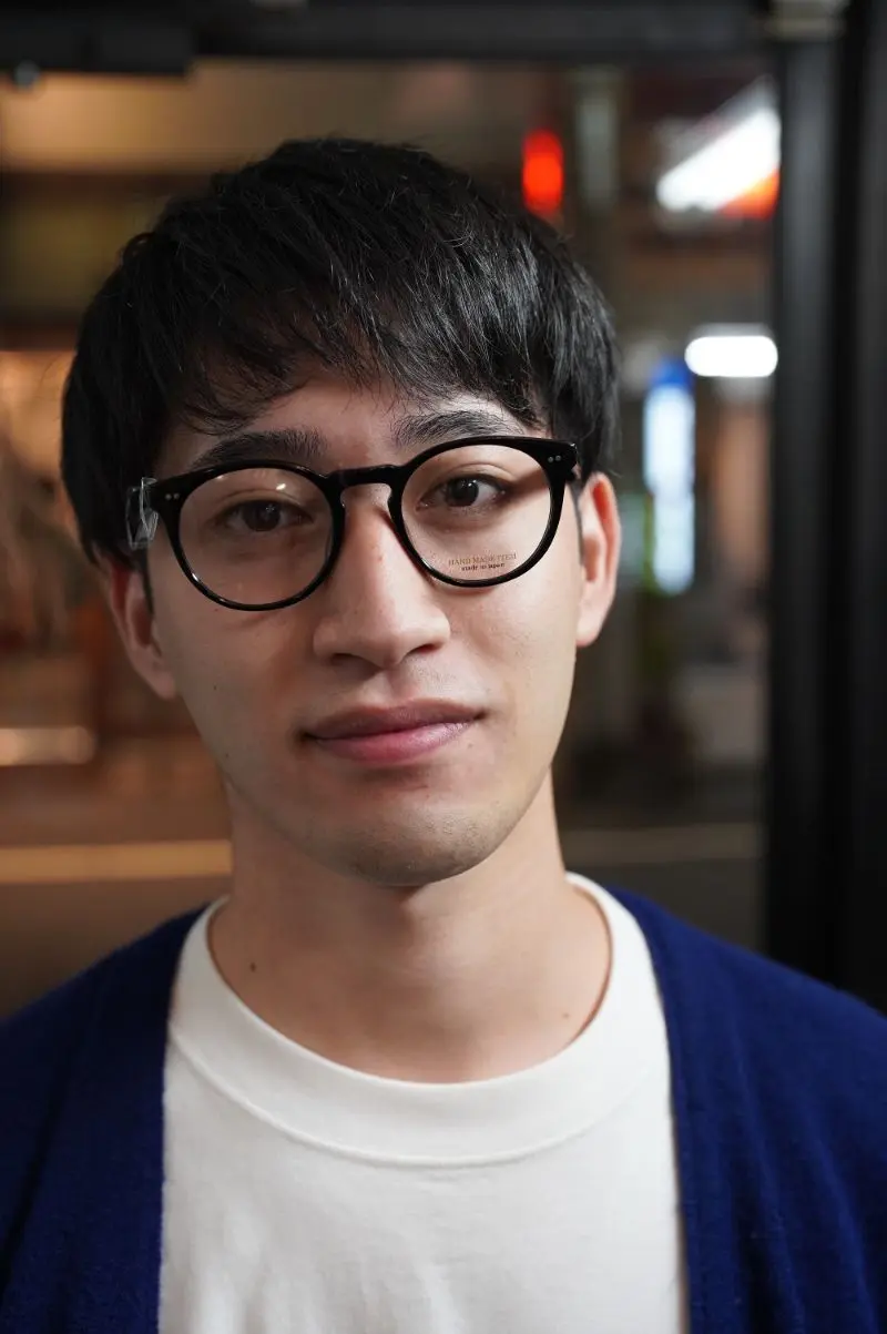 メガネ男子 & メガネ女子 」メガネ着用写真のご紹介