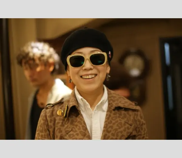 ★お客様ご紹介1080　O様＆くまさま＆T様　◆リンダファロー bernhard willhelm　◆誠之十一 花梨 （木製）　◆ BOZ　BOLERO 234　◆BADA　857　他眼鏡を楽しんで頂きました！！