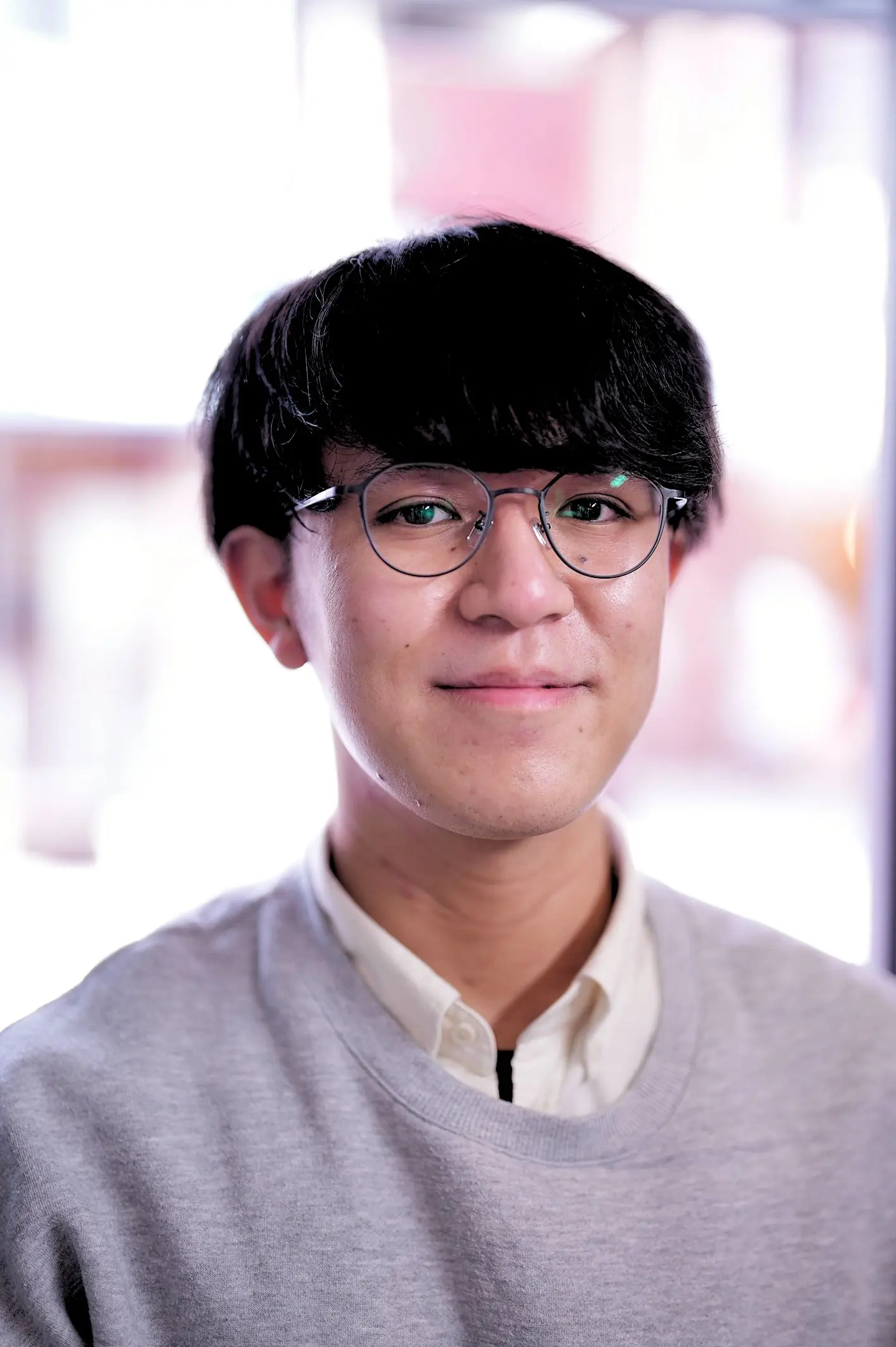 メガネ男子 & メガネ女子 」メガネ着用写真のご紹介