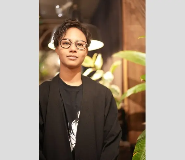 ★お客様ご紹介4444 H様　◆GOLD&WOOD  TITAN 04.01 PURE TITANIUM  ◆HOYA1.60非球面レンズ