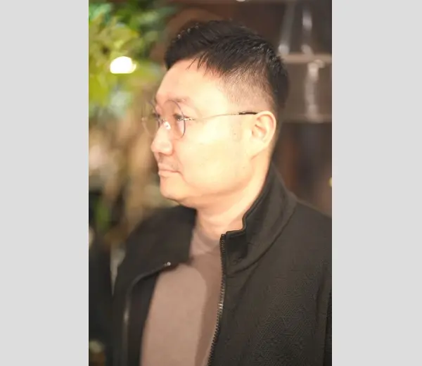 ★お客様ご紹介4522 　Y様　◆METRONOME - REIN-2209-3 FLASH ROUND C2　◆HOYA1.60可視光調光センシティダークグレイ　