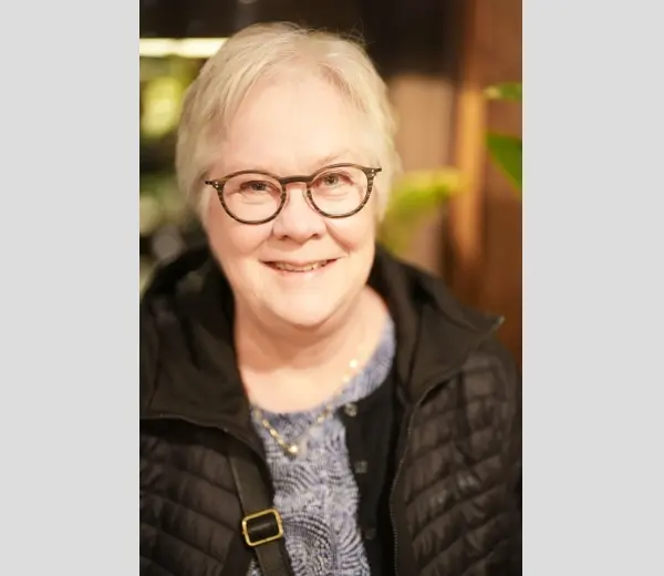 ★お客様ご紹介4692 　Lena様　◆UNSUIKYO - BARK M19_C8　◆MASAHIKO NIWA - NM-131 C-8　◆HOYA1.74シンクロフィールド遠近両用レンズ. ★Kundpresentation 4692: Lena