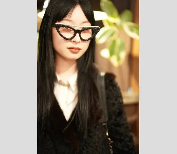 ★お客様ご紹介5420　ayano様　◆KUBORAUM - Maske Y3 BM LTD　◆ダニエル・スワロフスキー DANIEL SWAROVSKI S569 00 6054