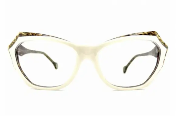 TROPIC 1093