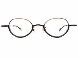 clara 476P/PKG titanium