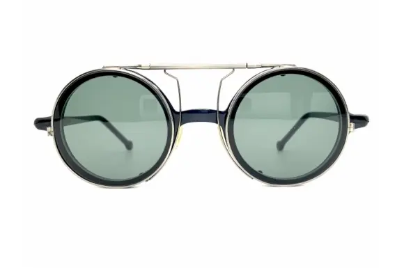 ROUND CLASSIC 跳ね上げ式クリップオンサングラス付き