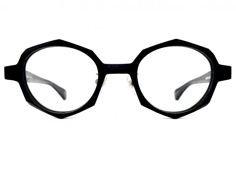 レスザンヒューマン less than human｜Busting 1010｜馬鹿でエロ