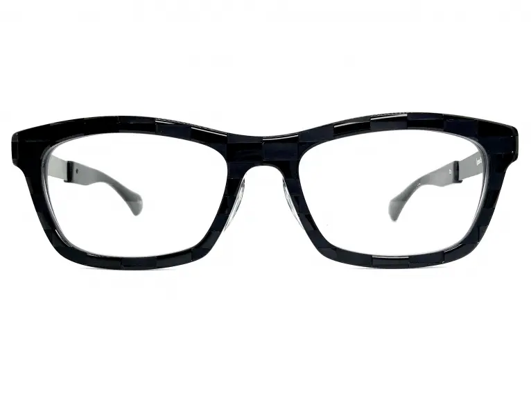 レスザンヒューマン less than human｜8282 4040｜馬鹿でエロティック