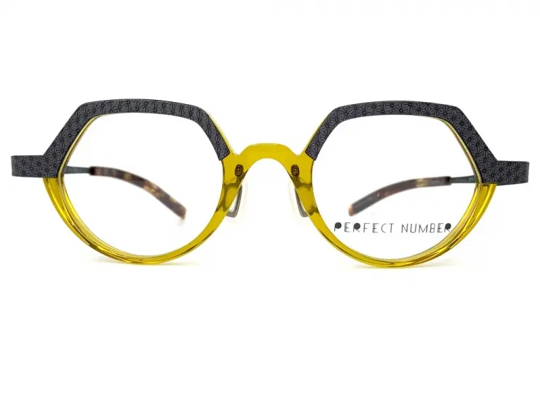 ホンベッコウ 本鼈甲 Genuine Tortoiseshell｜天然高級素材 鼈甲 本