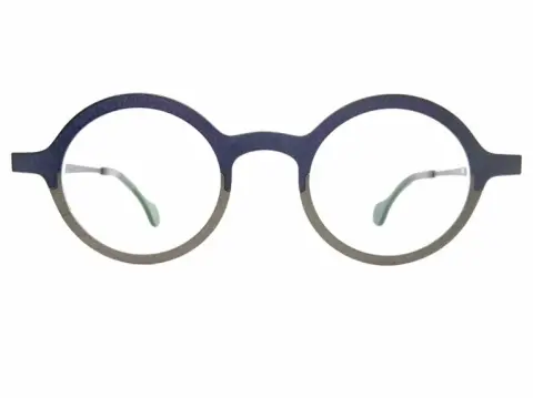 テオ Theo｜Mille +51 321 pure titanium｜シンプルながらテオらしい