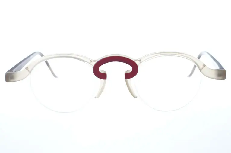 テオ Theo｜record 2 ベージュ/エンジ｜どこかモダンなボストン