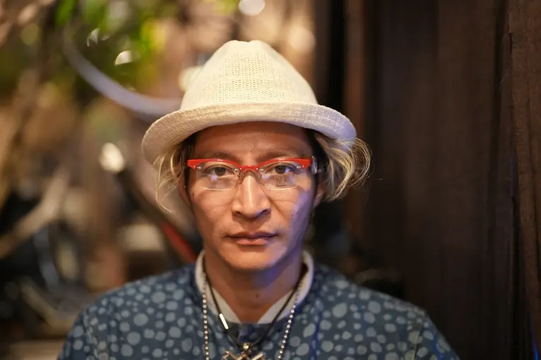 アイディーシー Eye'DC｜Par IDC V066 003｜レトロ感がたまらない。色