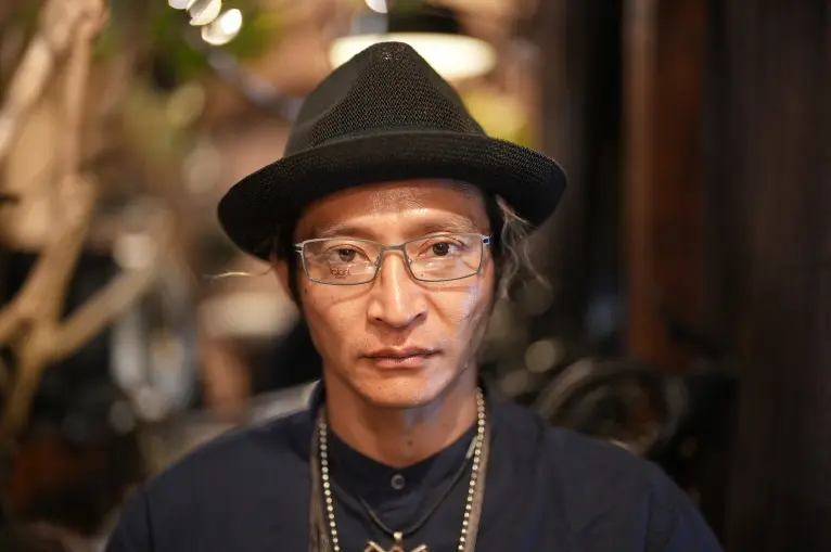 ラフォン lafont｜LINE 205｜細かいデザインに遊び心が散りばめられて