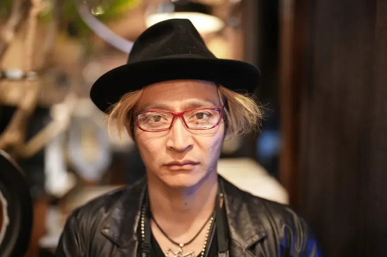 パラサイト PARASITE｜I-MORPH 4 C54｜どんな姿勢でも外れない！斬新  