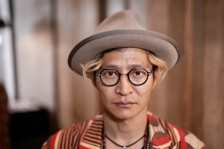 エナロイド EnaLloid｜恵那眼鏡 FOG01-44 COL.104｜梶原由景氏による