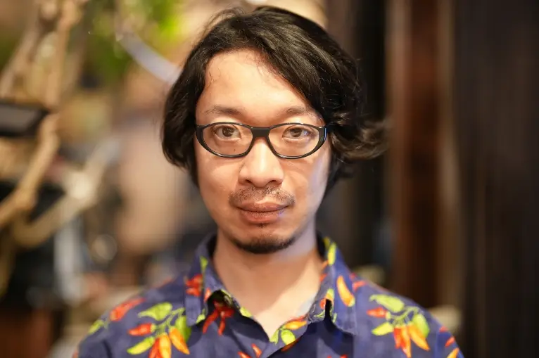 ミッシェル・エノー MICHEL HENAU ｜NOMAD N26｜遊び心の効いた