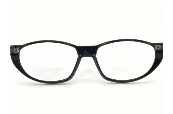 鼻パッドがほとんどありませんので、可動式鼻パッド加工3800円がお勧めです