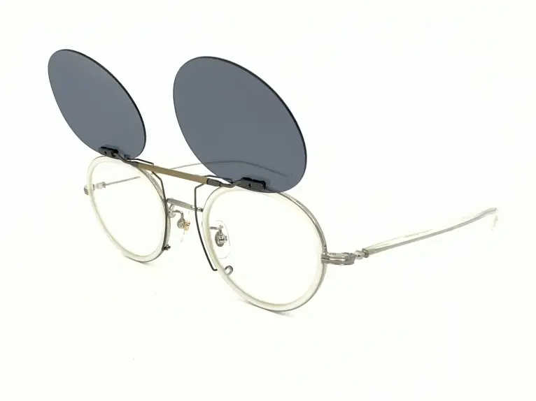 新品 未使用品 ayame アヤメ FOCUS＋跳ね上げ式クリップオンサングラス  