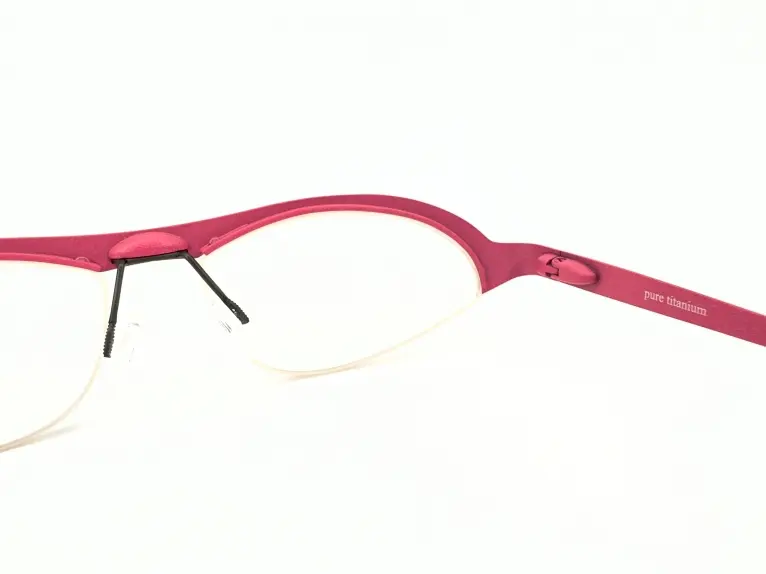 テオ Theo｜cellina 2 352 pure titanium｜遊びが効いたデザイン！独創