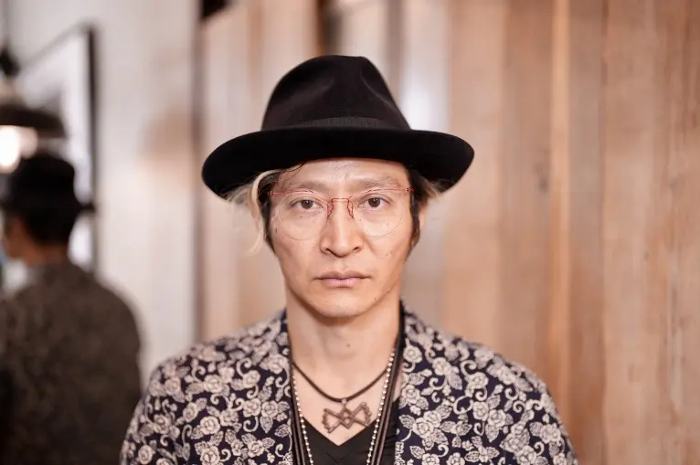 Yconcept ワイコンセプト 眼鏡YC06 Black002 メガネ チタン 新ブランド